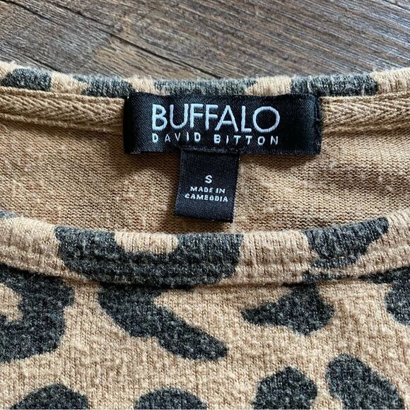 BUFFALO David Bitton Leopard Sweater Soft Animal Print Small Top - Picture 6 of 12